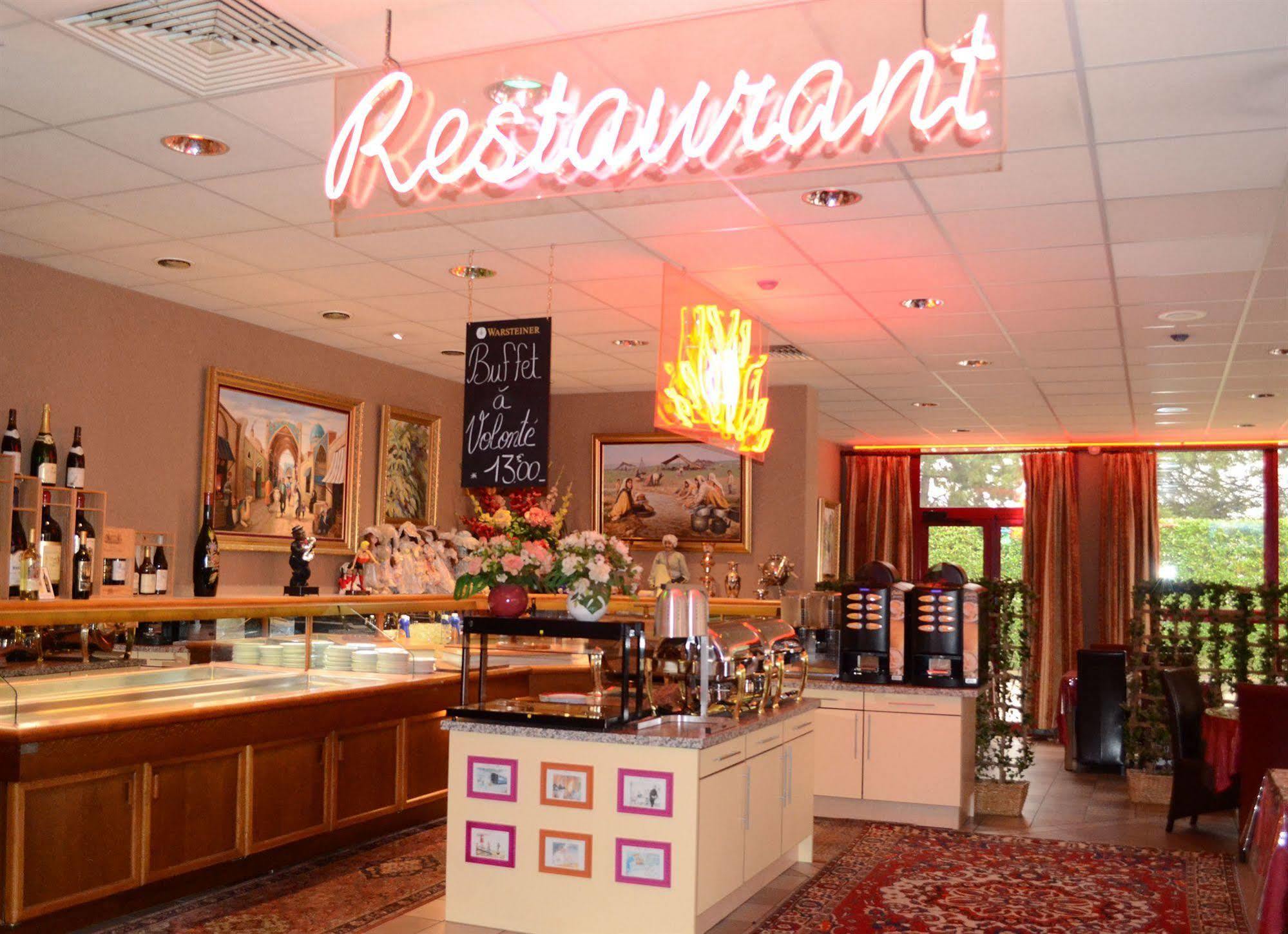 Hotel Siatel Besancon Chateaufarine エクステリア 写真