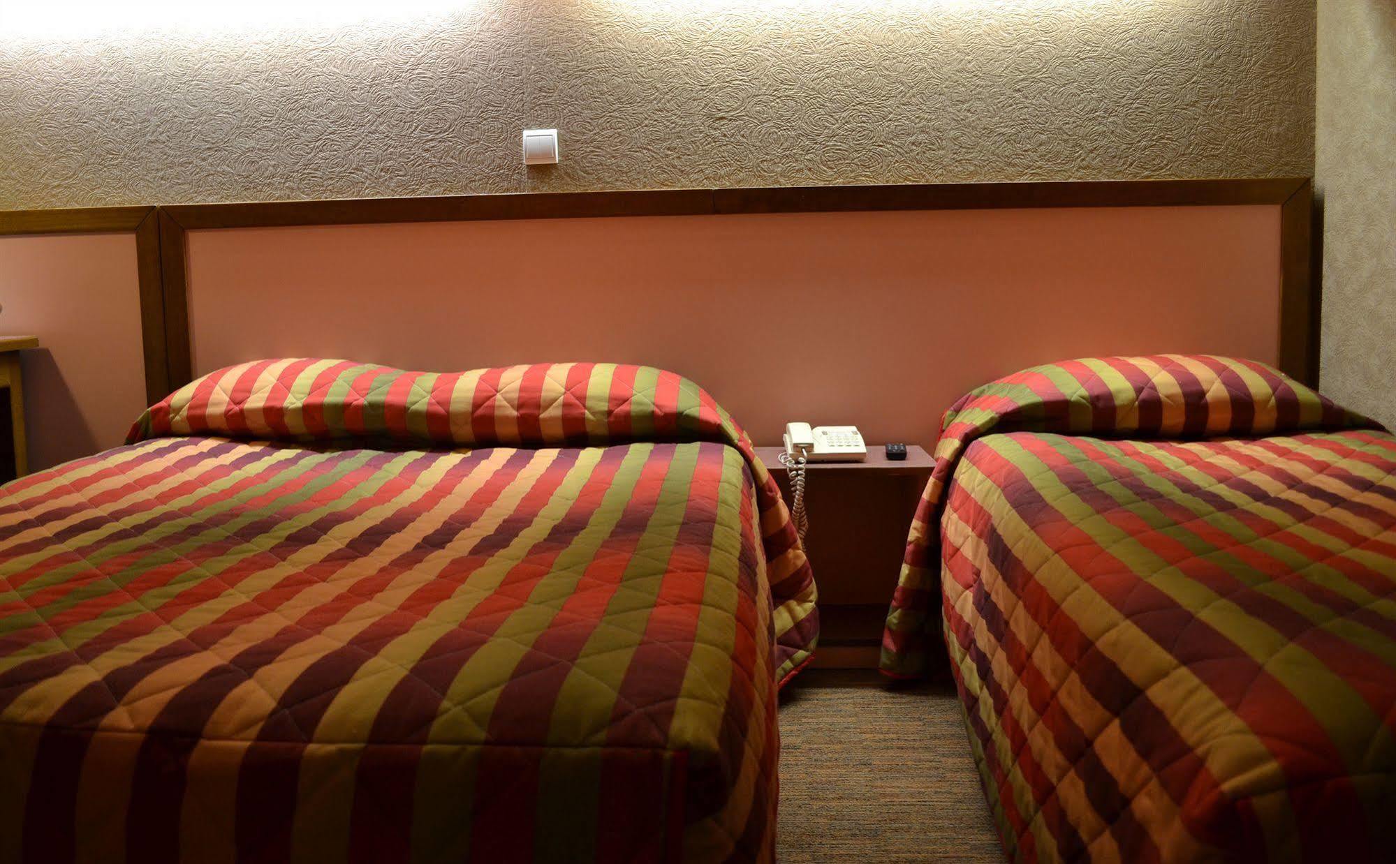 Hotel Siatel Besancon Chateaufarine エクステリア 写真