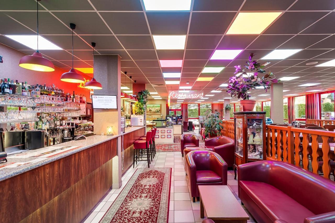 Hotel Siatel Besancon Chateaufarine エクステリア 写真